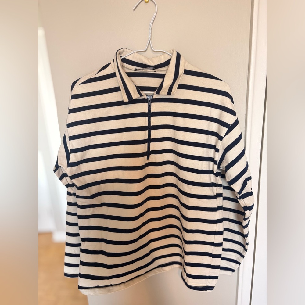Zara Black and White Striped Men's Sweatshirt